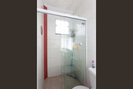 Banheiro da Suíte 1 de casa de condomínio à venda com 2 quartos, 68m² em Parada Xv de Novembro, São Paulo