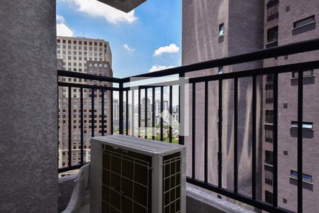 Varanda de apartamento para alugar com 2 quartos, 40m² em Cidade Jardim, São Paulo