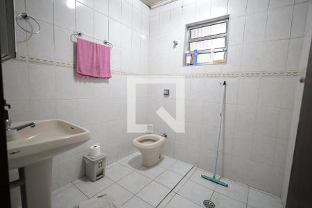Banheiro 1 de casa à venda com 4 quartos, 200m² em Utinga, Santo André