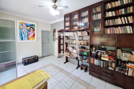 Sala de casa para alugar com 4 quartos, 200m² em Fátima, Niterói