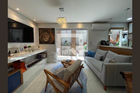 Casa de Condomínio à venda com 2 quartos, 136m² em Caxingui, São Paulo