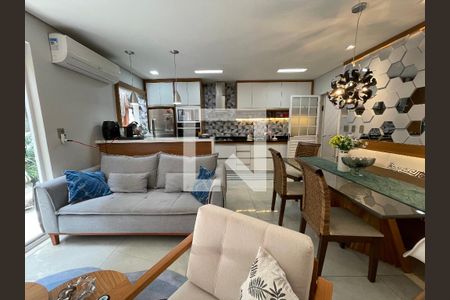 Casa de Condomínio à venda com 2 quartos, 136m² em Caxingui, São Paulo