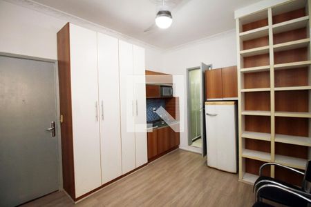 Sala/Quarto de apartamento para alugar com 2 quartos, 42m² em Vicente de Carvalho, Rio de Janeiro