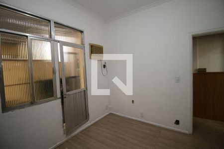 Sala/Quarto de apartamento para alugar com 2 quartos, 42m² em Vicente de Carvalho, Rio de Janeiro