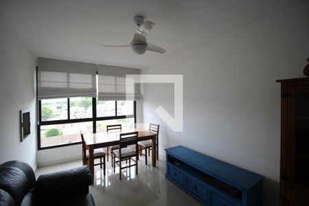 Sala de apartamento para alugar com 2 quartos, 72m² em Jardim Carvalho, Porto Alegre