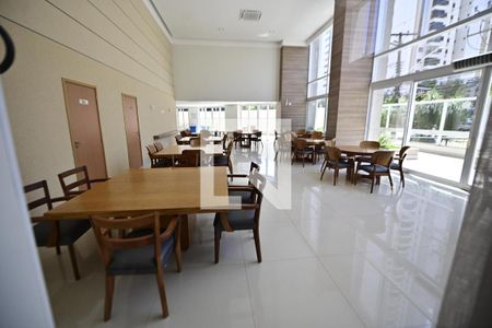 Apartamento para alugar com 3 quartos, 126m² em Setor Bueno, Goiânia