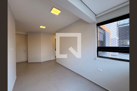 Sala de apartamento à venda com 2 quartos, 40m² em Campestre, Santo André