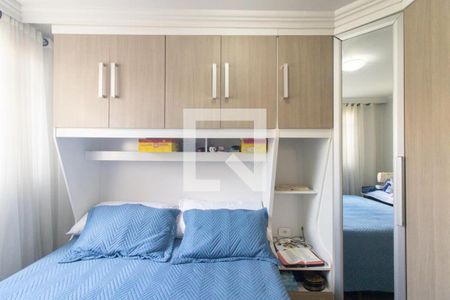 Quarto 2 de apartamento para alugar com 2 quartos, 52m² em Pinheirinho, Curitiba