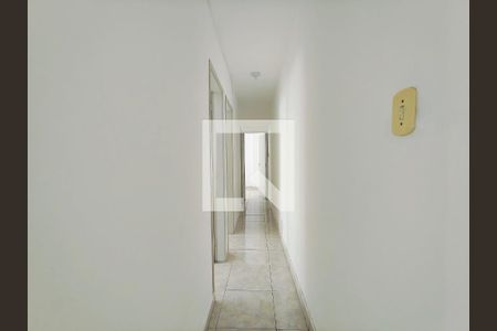 Corredor de apartamento para alugar com 3 quartos, 75m² em Grajaú, Rio de Janeiro