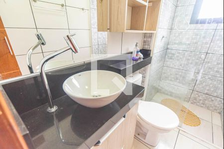 Banheiro de apartamento para alugar com 2 quartos, 61m² em Parque Sao Vicente, Santo André