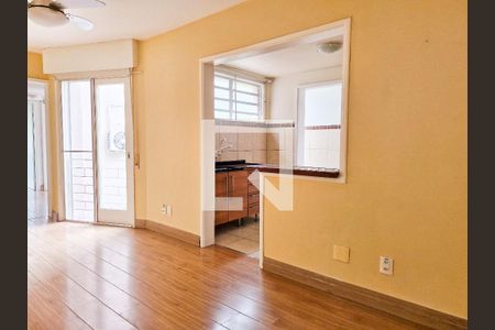 Sala de apartamento à venda com 2 quartos, 70m² em Santana, Porto Alegre