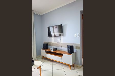 Sala de apartamento para alugar com 2 quartos, 100m² em Guilhermina, Praia Grande