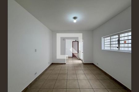 Sala de casa para alugar com 3 quartos, 137m² em Jardim Aeroporto, São Paulo