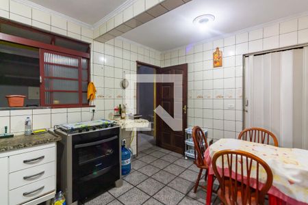 Casa para alugar com 4 quartos, 220m² em Baronesa, Osasco