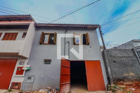 Fachada de casa à venda com 1 quarto, 64m² em Passo das Pedras, Porto Alegre