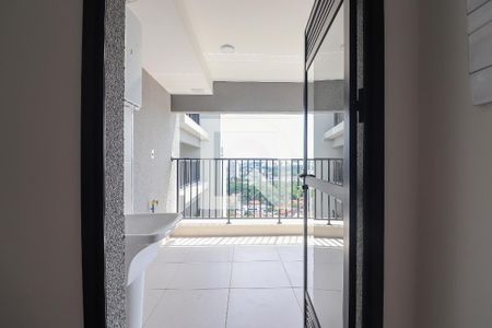 Varanda / Lavanderia de apartamento para alugar com 3 quartos, 70m² em Caxingui, São Paulo