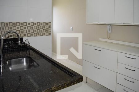 Cozinha de apartamento para alugar com 2 quartos, 49m² em Vila Moreira, São Paulo