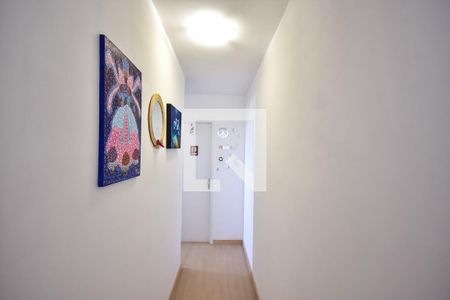 Corredor de apartamento à venda com 2 quartos, 58m² em Jardim Taboao, São Paulo