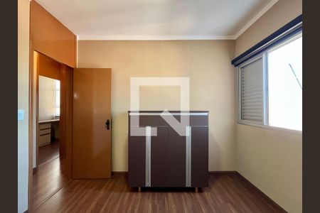 Quarto 1 de apartamento para alugar com 3 quartos, 77m² em Taquaral, Campinas