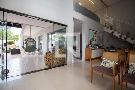 Sala de casa de condomínio para alugar com 4 quartos, 370m² em Condomínio Quintas do Sol, Brasília