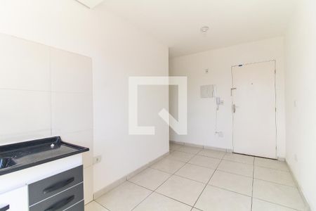 Sala/Cozinha de apartamento à venda com 2 quartos, 29m² em Vila Carmosina, São Paulo
