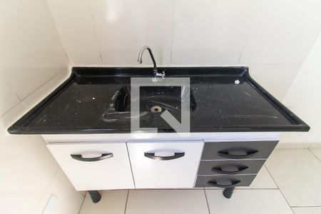 Sala/Cozinha de apartamento à venda com 2 quartos, 29m² em Vila Carmosina, São Paulo