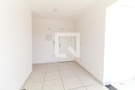 Sala/Cozinha de apartamento à venda com 2 quartos, 29m² em Vila Carmosina, São Paulo