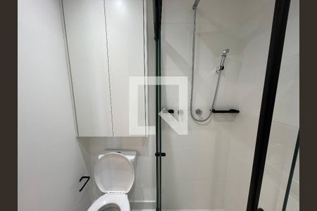 Banheiro de kitnet/studio para alugar com 1 quarto, 28m² em Butantã, São Paulo