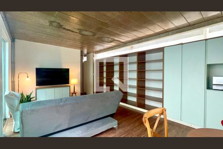 Sala de casa à venda com 2 quartos, 110m² em Vila Madalena, São Paulo