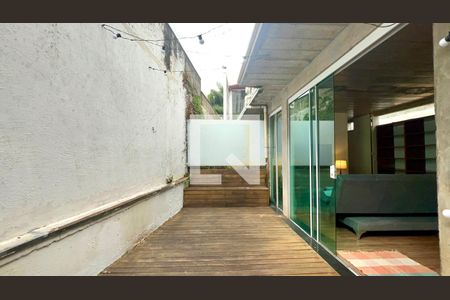 Deck de casa à venda com 2 quartos, 110m² em Vila Madalena, São Paulo