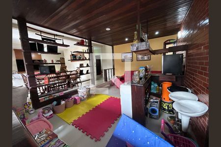 Sala de casa de condomínio à venda com 4 quartos, 600m² em Anil, Rio de Janeiro