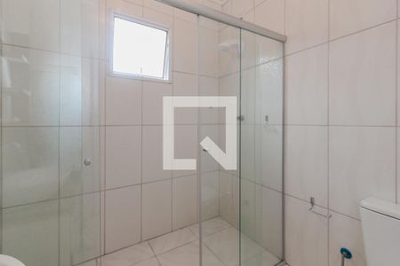 Banheiro da Suíte 1 de casa para alugar com 2 quartos, 90m² em Vila Nova, Porto Alegre