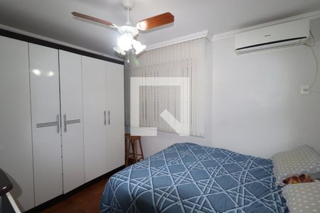 Quarto 1 de apartamento à venda com 3 quartos, 77m² em Rio Branco, Porto Alegre