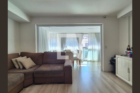 Sala  de apartamento à venda com 4 quartos, 206m² em Barra da Tijuca, Rio de Janeiro