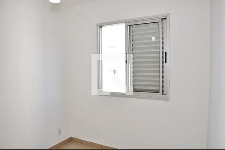 Detalhe - Quarto 01 de apartamento para alugar com 2 quartos, 49m² em Vila Cruz das Almas, São Paulo