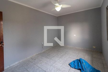 Quarto 1 de casa para alugar com 2 quartos, 209m² em Jardim Munhoz, Guarulhos