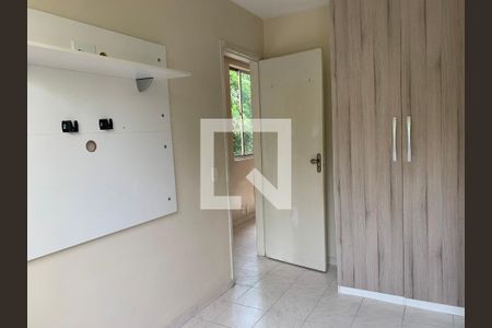Quarto 1  de apartamento para alugar com 2 quartos, 40m² em Taquara, Rio de Janeiro