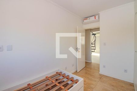 Quarto  de apartamento para alugar com 2 quartos, 211m² em São João, Porto Alegre