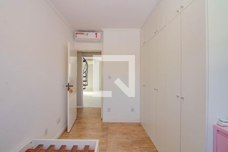 Quarto  de apartamento para alugar com 2 quartos, 211m² em São João, Porto Alegre