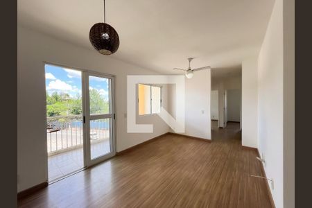 Sala de apartamento para alugar com 3 quartos, 70m² em Jardim Santa Rosa, Valinhos