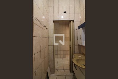 Banheiro Social de casa à venda com 3 quartos, 220m² em Montanhão, São Bernardo do Campo