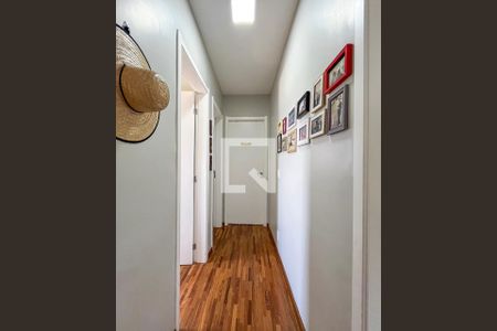 Corredor de apartamento para alugar com 3 quartos, 63m² em Jardim Celeste, São Paulo