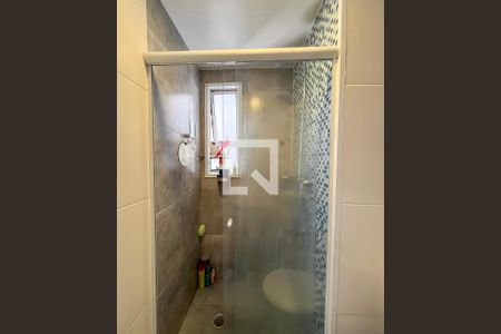 Banheiro da Suíte de apartamento para alugar com 3 quartos, 63m² em Jardim Celeste, São Paulo