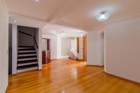 Sala de casa para alugar com 4 quartos, 220m² em Lindoia, Curitiba