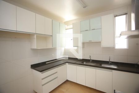 Cozinha de apartamento para alugar com 3 quartos, 190m² em Buritis, Belo Horizonte