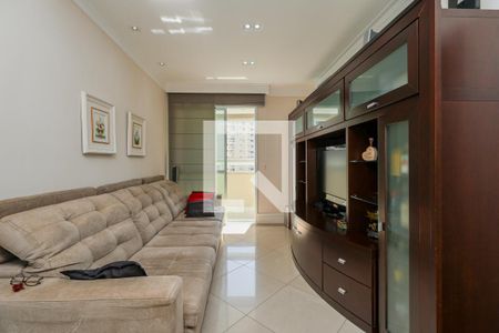 Sala de TV de apartamento à venda com 3 quartos, 194m² em Vila Suzana, São Paulo