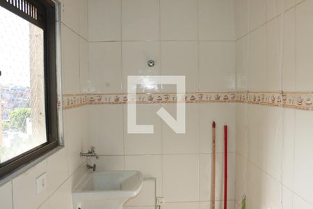 Apartamento para alugar com 2 quartos, 54m² em Jardim Vitória, Embu das Artes