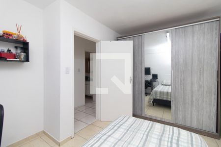 Quarto 1 de apartamento à venda com 2 quartos, 62m² em Santana, Porto Alegre