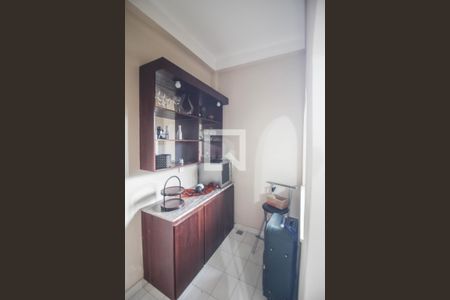 Sala de casa para alugar com 4 quartos, 510m² em Miguel Couto, Nova Iguaçu