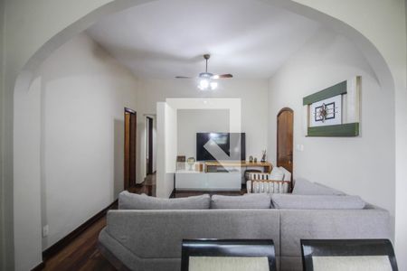 Sala de casa para alugar com 4 quartos, 510m² em Miguel Couto, Nova Iguaçu